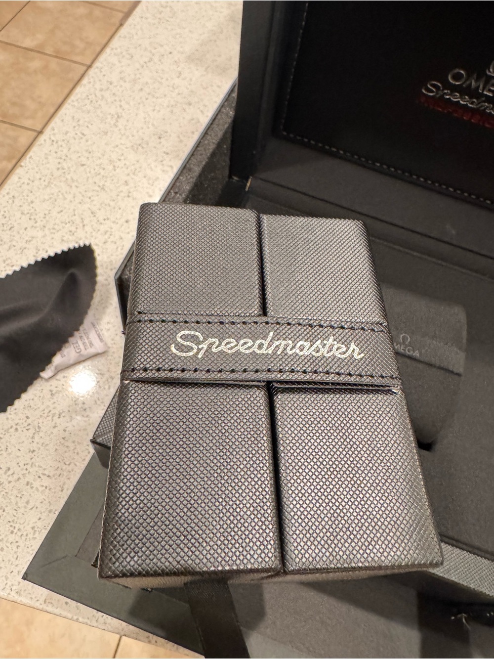 Omega Speedmaster Professional Black box and Travel Case - Picture 4 of 7